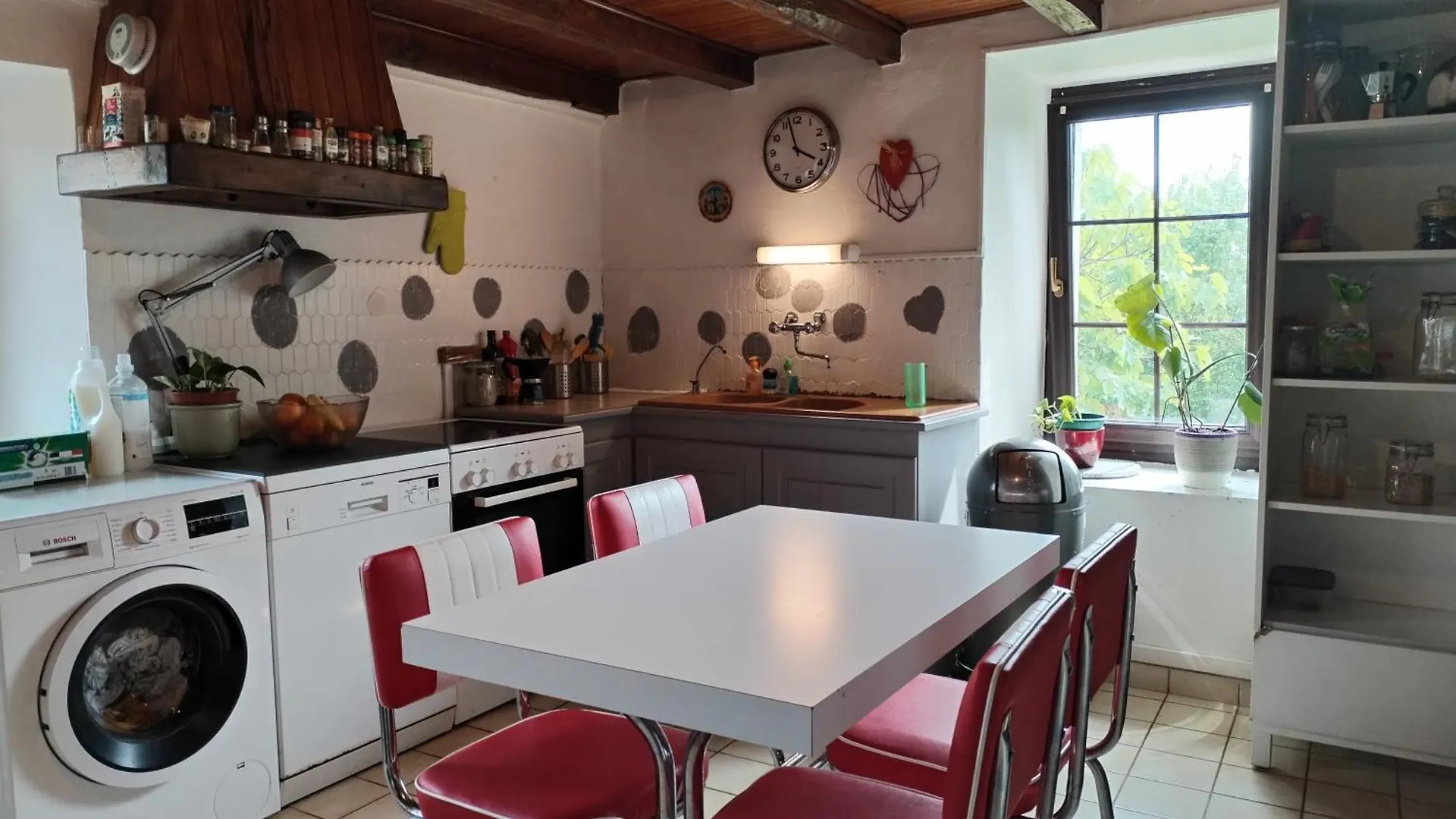 La Maison Du Noiret Cruseilles 0*,